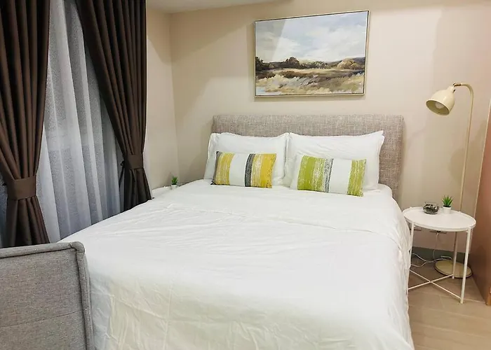 Apartamento Uptown Bliss-modern 1br With Balcony In Bgc Manila